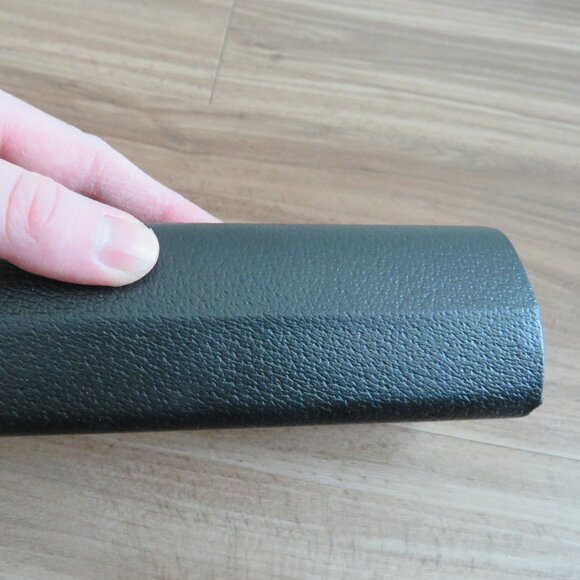 BURBERRY Magnetic Closure Hard Glasses Sunglasses Case - Picture 6 of 10